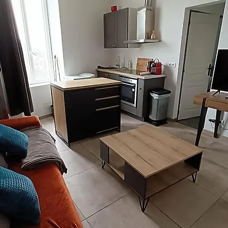 شقة Charmant Cosy